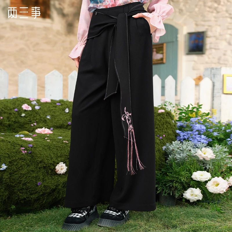 两三事 春水流云 2025春季新款复古流苏绣花系带阔腿高腰休闲裤女
