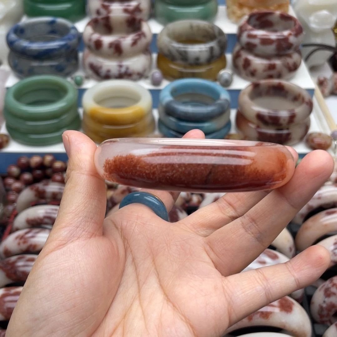 石英质玉（佘太翠）未镶嵌手镯