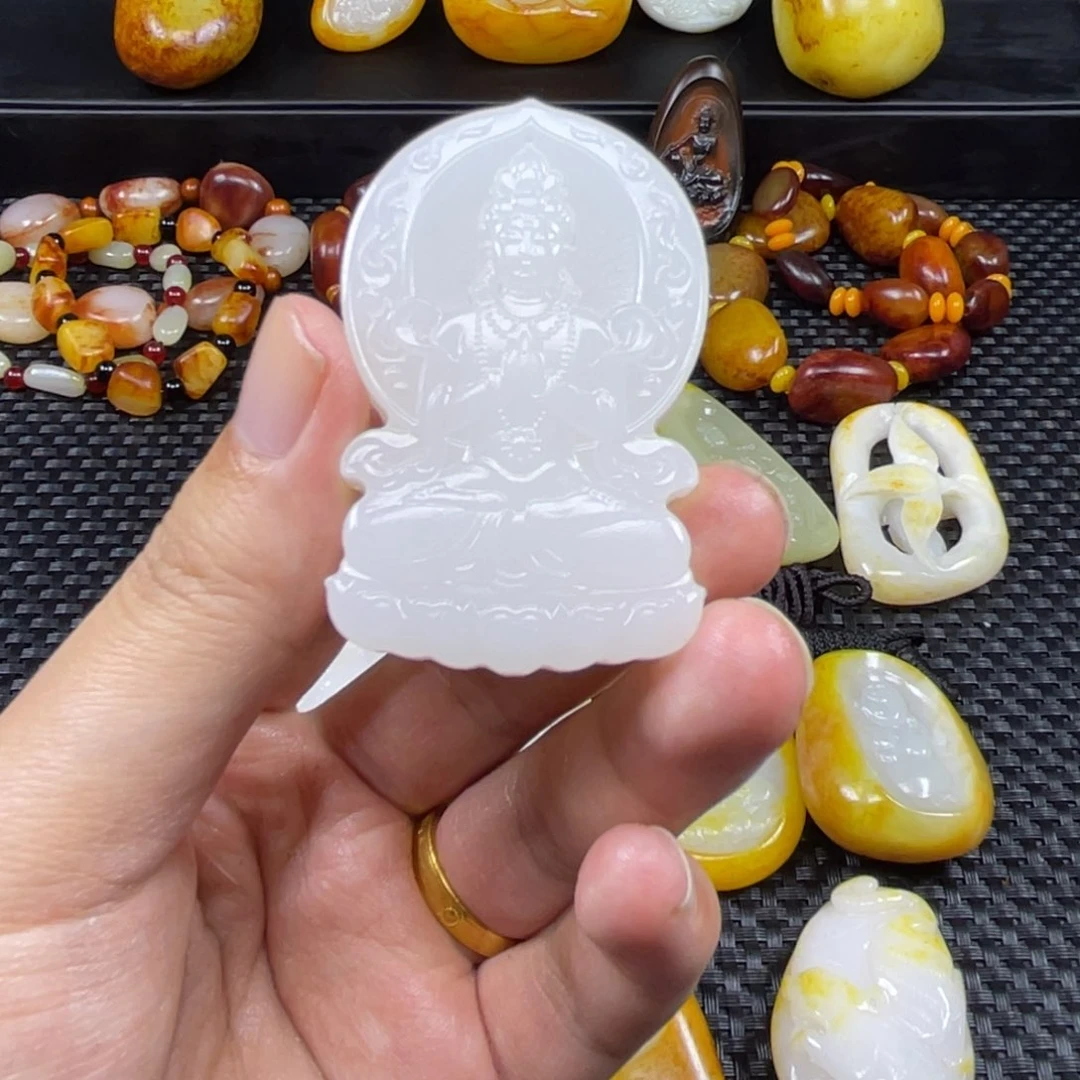 颈饰未镶嵌和田玉