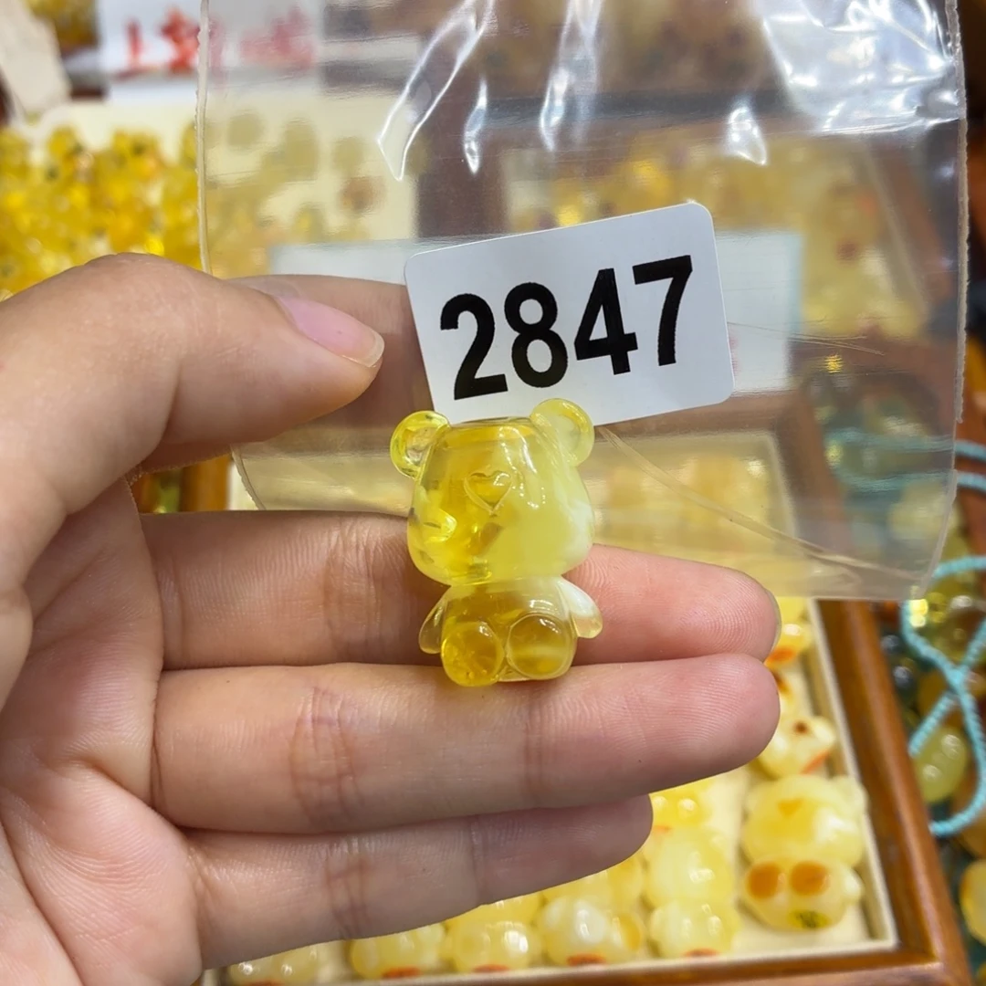 草***~琥珀未镶嵌珠宝奇石