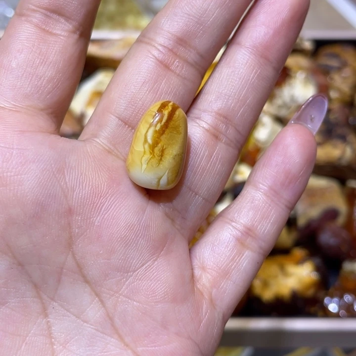 琥珀未镶嵌裸石随型
