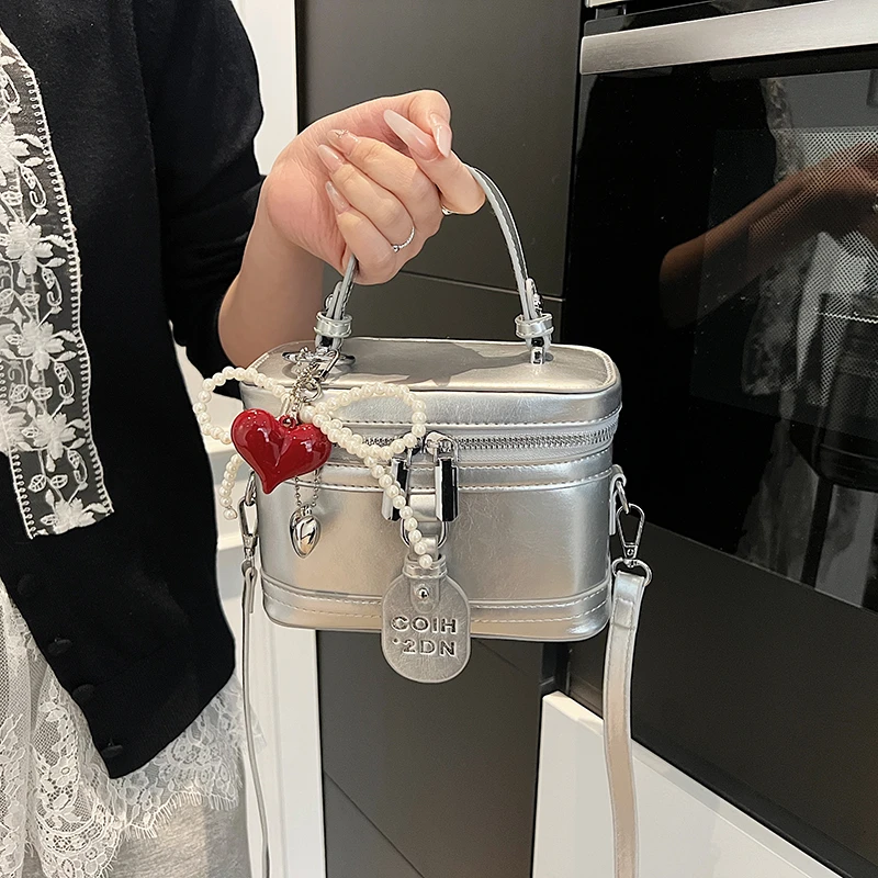 高级感小众超火小包包女士2025夏季新款时尚斜挎包韩版手机包