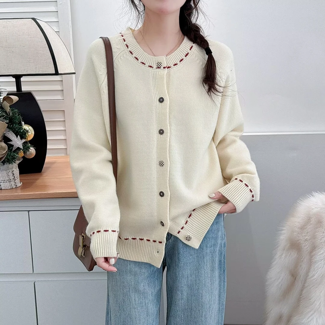 HUIZHIMEI/绘智美大码洋气显瘦小香风减龄百搭加厚保暖打底毛衣女