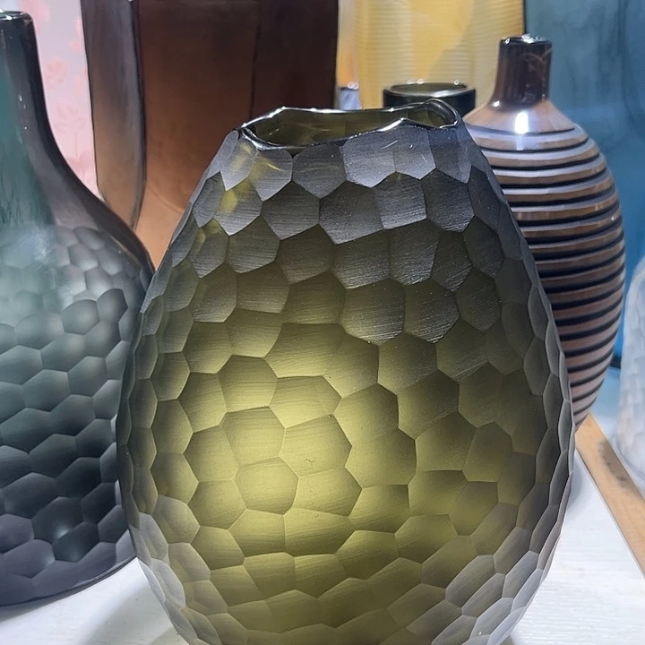 手工艺品琉璃墨绿色磨刻花瓶花器高30口10