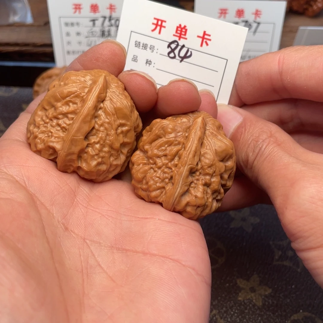 吊坠桃核文玩核桃