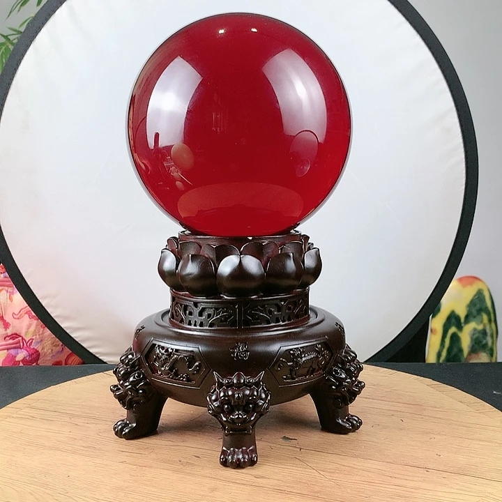 石材红水晶球直径20带高档底座