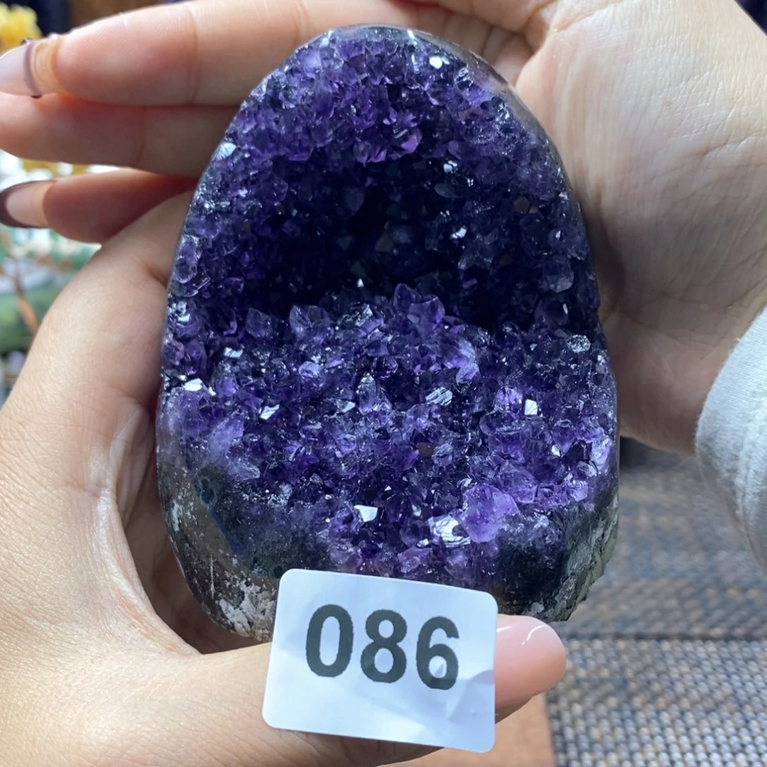 紫晶未镶嵌大型摆件（非配饰）