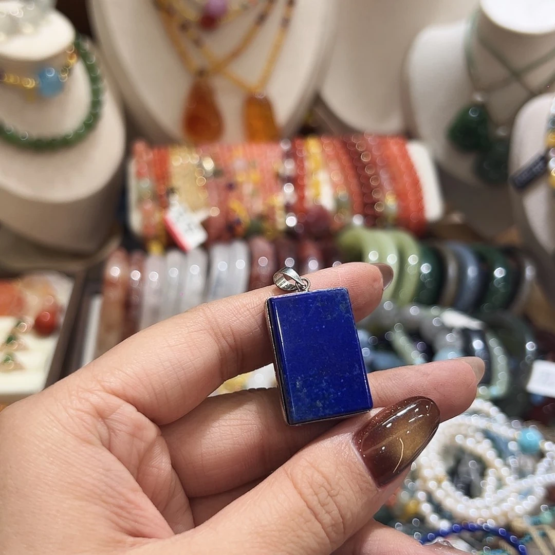 未镶嵌青金石颈饰Y****?