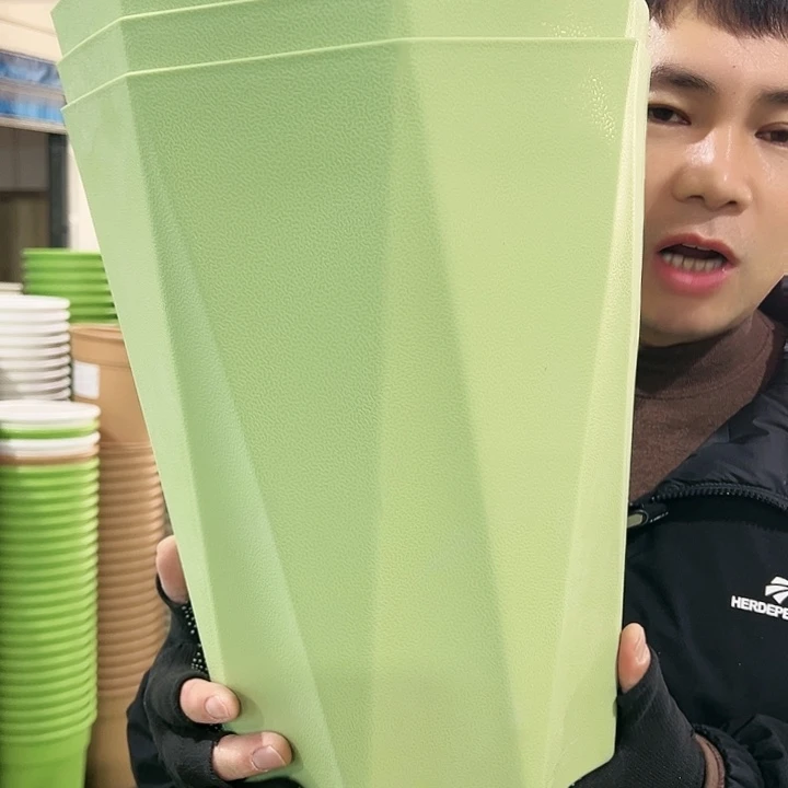 微瑕FC270口27高35果绿色3个无托