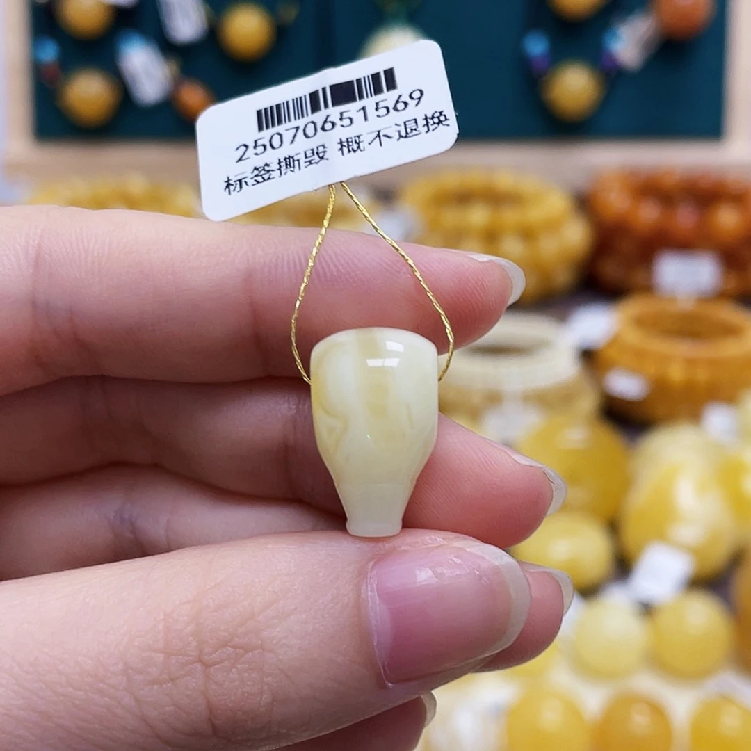 琥珀未镶嵌珠宝奇石朴*10.7mm沁色 三通