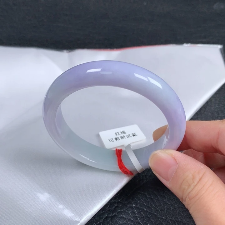 翡翠未镶嵌手镯