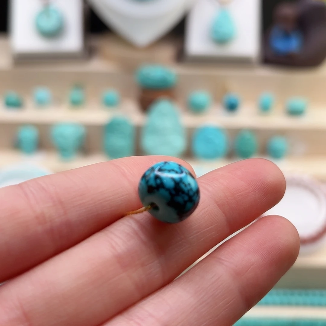 绿松石配饰未镶嵌