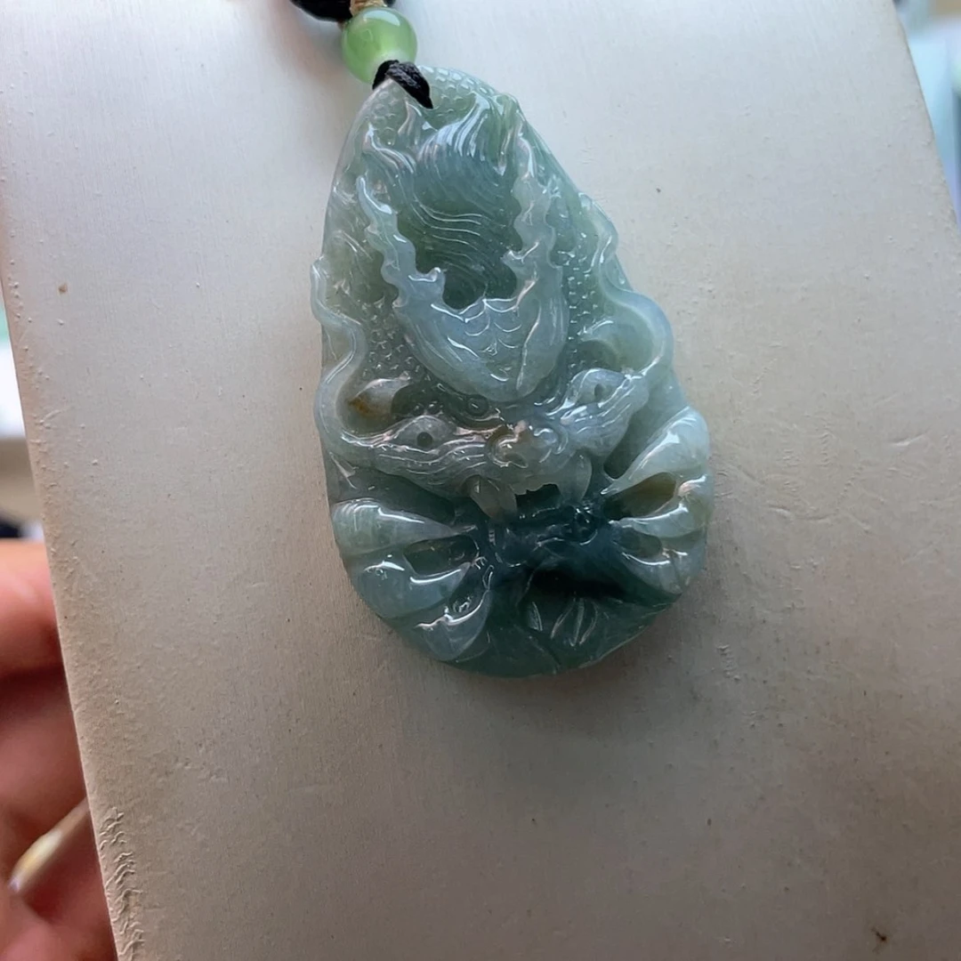 【闪购商品】颈饰未镶嵌翡翠有****人翡翠