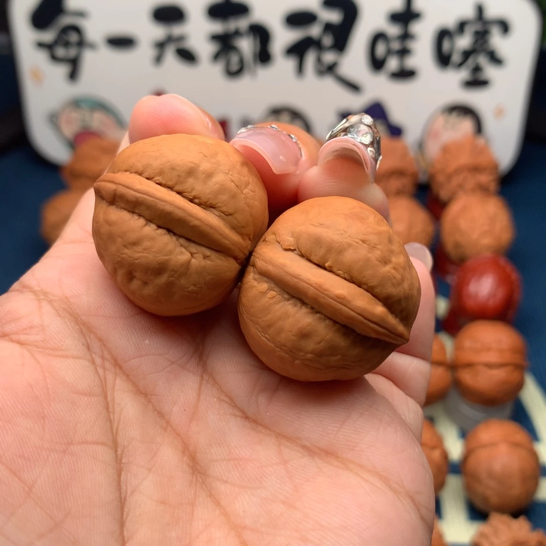 文玩核桃把件小海豚