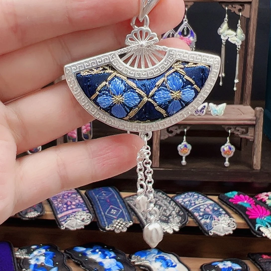 织绣手工刺绣工艺品