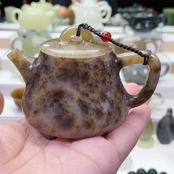 未镶嵌和田玉挂件同**动茶壶