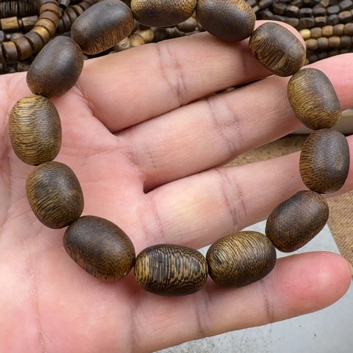 一***海沉香手串乌身手串10克加