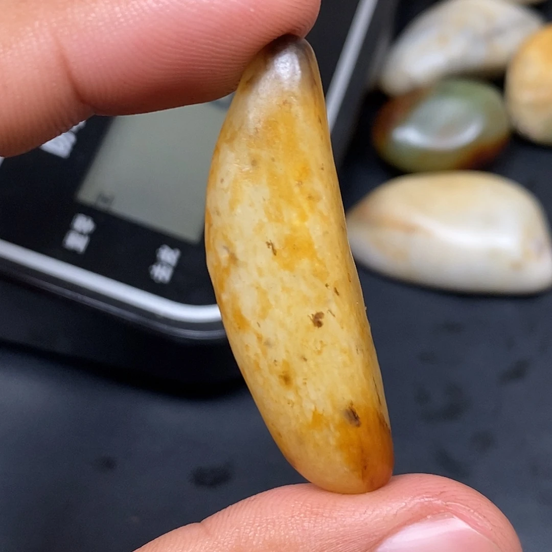 和田玉（糖玉）未镶嵌挂件