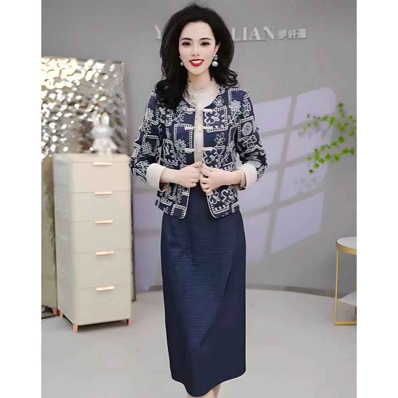 2025新款秋季时尚百搭显瘦高级感长袖洋气减龄名媛女神范连衣裙