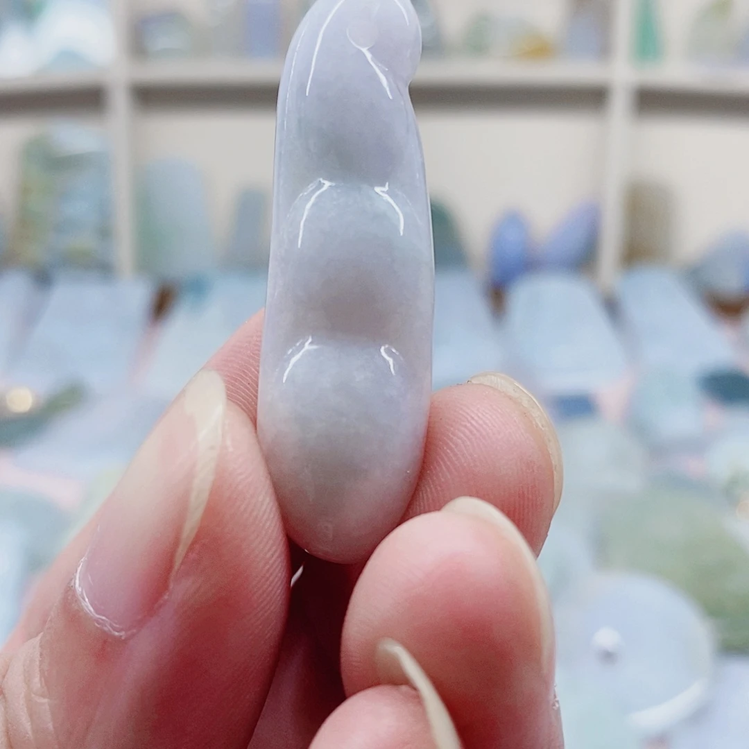 颈饰未镶嵌翡翠微瑕