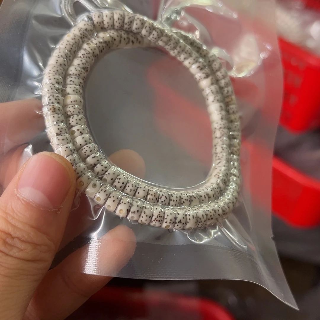 A***哥星月菩提吊坠228.8。