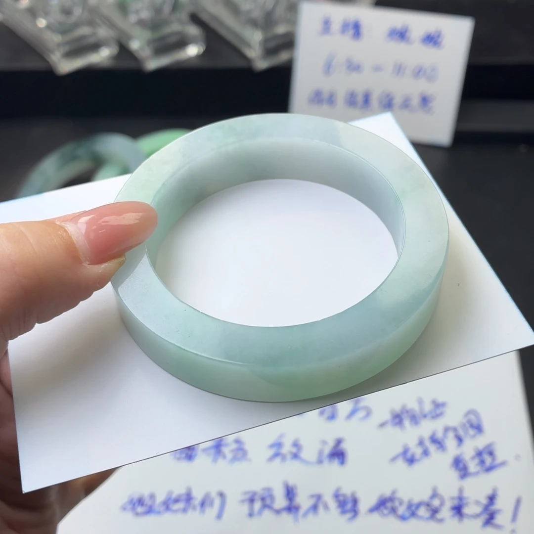 ****H定制翡翠未镶嵌多样性发一