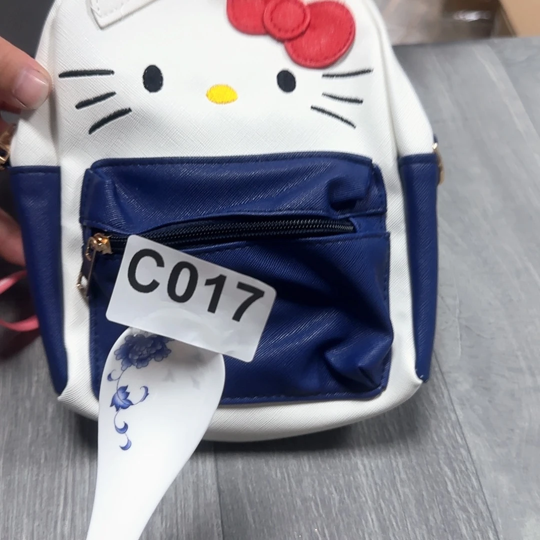 陶瓷工艺品摆件…………