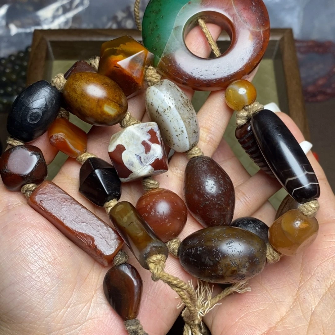 未镶嵌颈饰玛瑙/玉髓