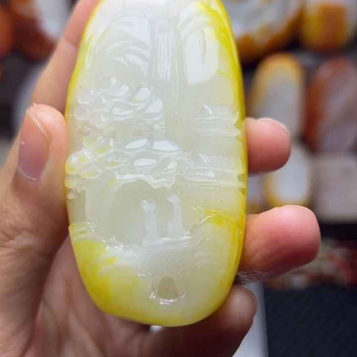 和田玉未镶嵌颈饰