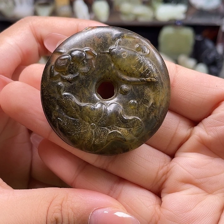 和田玉（糖玉）未镶嵌颈饰