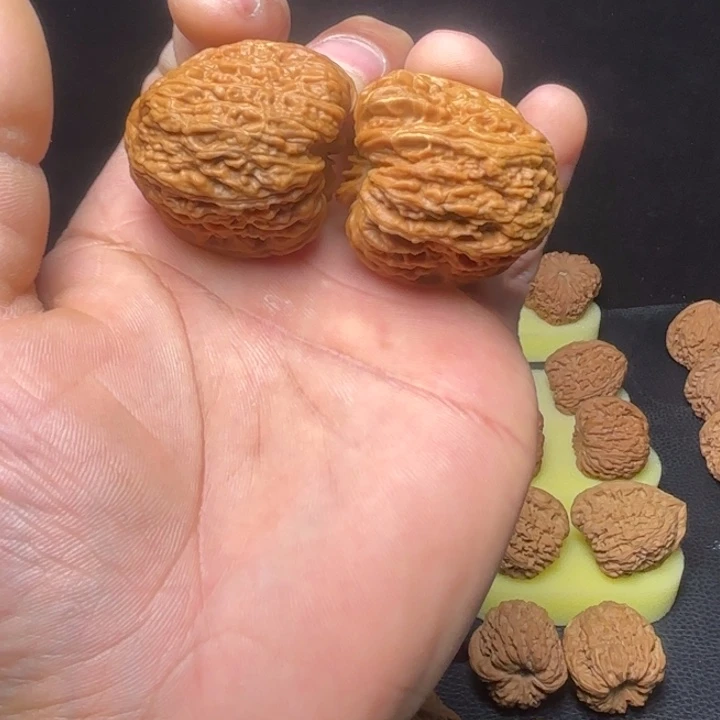 c***8文玩核桃把件酒杯凹底顺风耳天残丑南疆36尺13