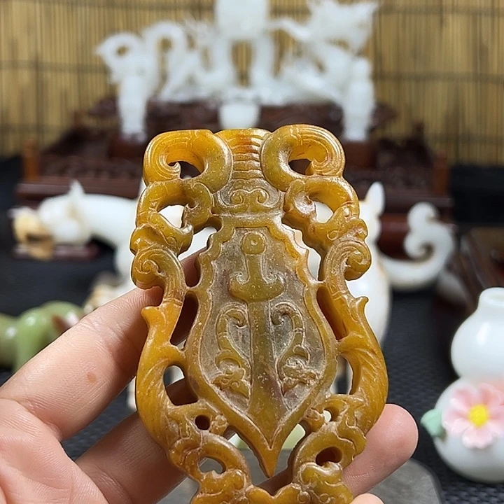 财***m和田玉未镶嵌挂件