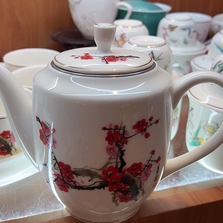 陶瓷茶壶哈哈哈哈哈