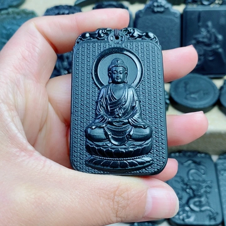 和田玉（青玉）未镶嵌颈饰双面雕刻