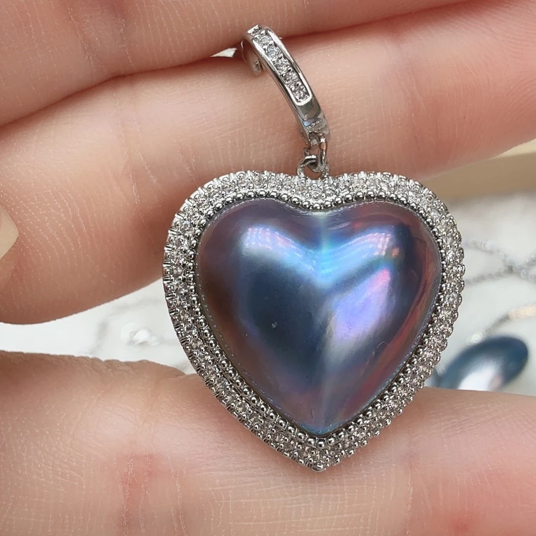 未镶嵌拼合珍珠（马贝珠）颈饰