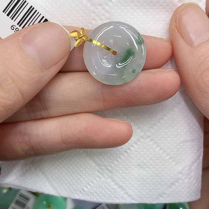 颈饰18K金镶嵌翡翠12346789999