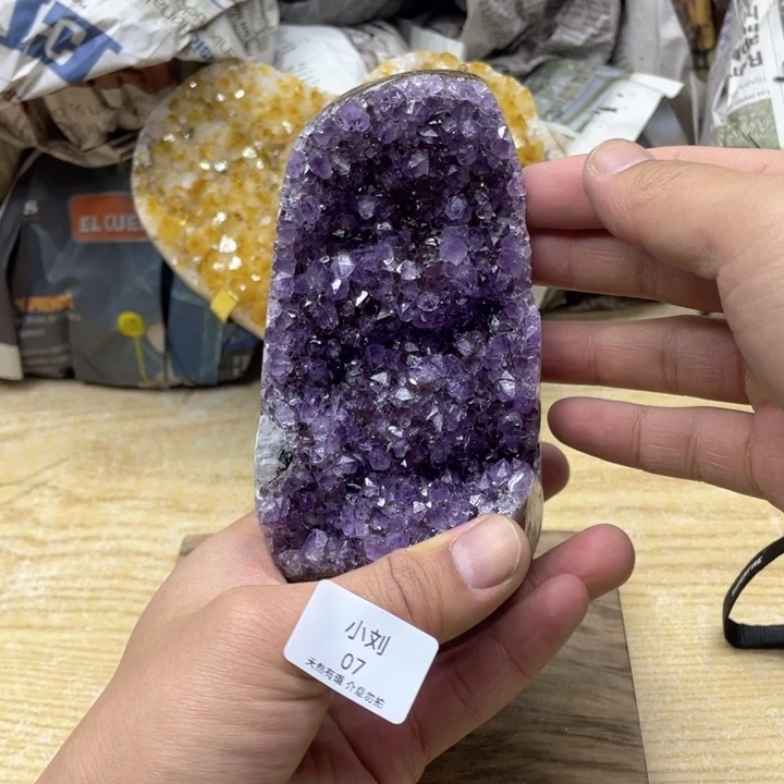 未镶嵌大型摆件（非配饰）水晶