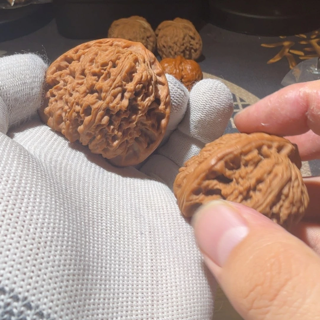 文玩核桃把件三角南疆