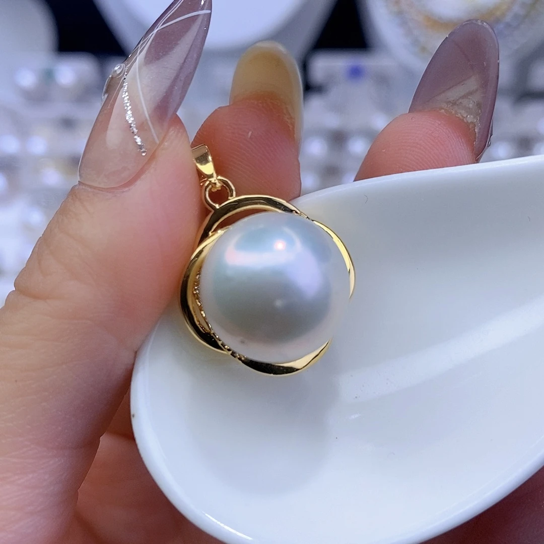 淡水珍珠合金颈饰