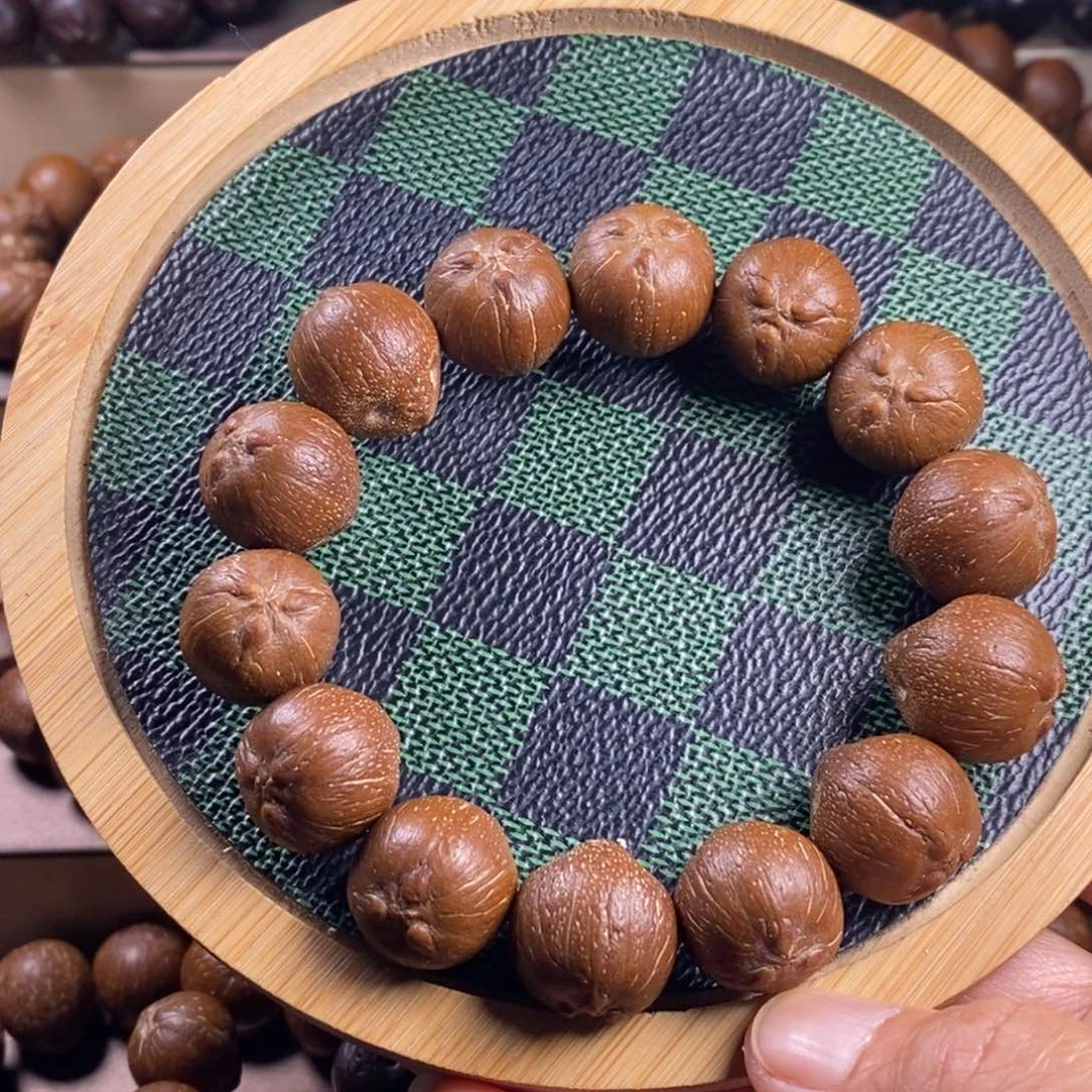 曾***来紫金鼠手串17加菲猫