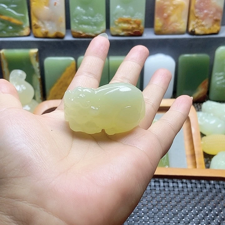 新疆昆仑山脉料貔貅