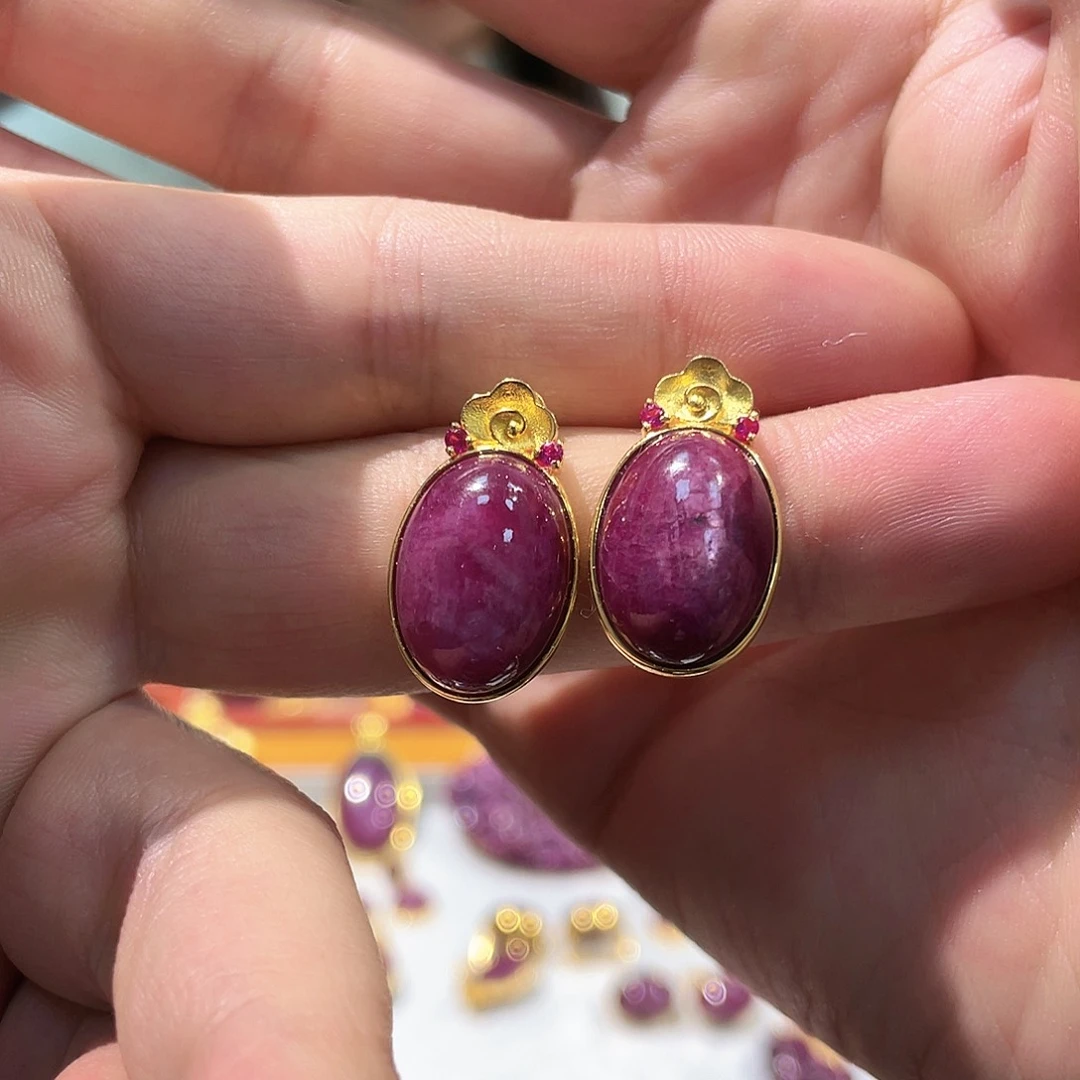 锦纶非金属红宝耳坠