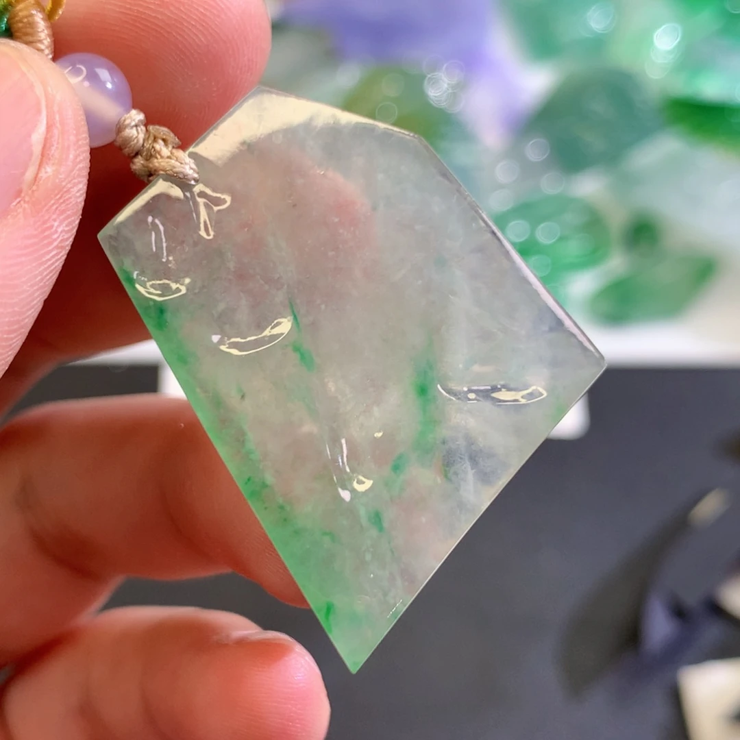 【闪购商品】翡翠未镶嵌吊坠(不含链)
