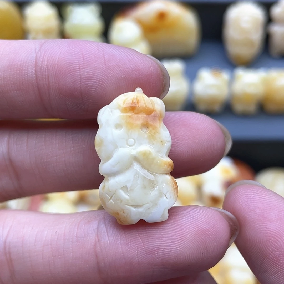 琥珀裸石未镶嵌蜜蜡