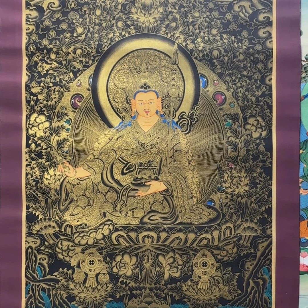 卷轴画莲花生大士纯手绘黑金风格