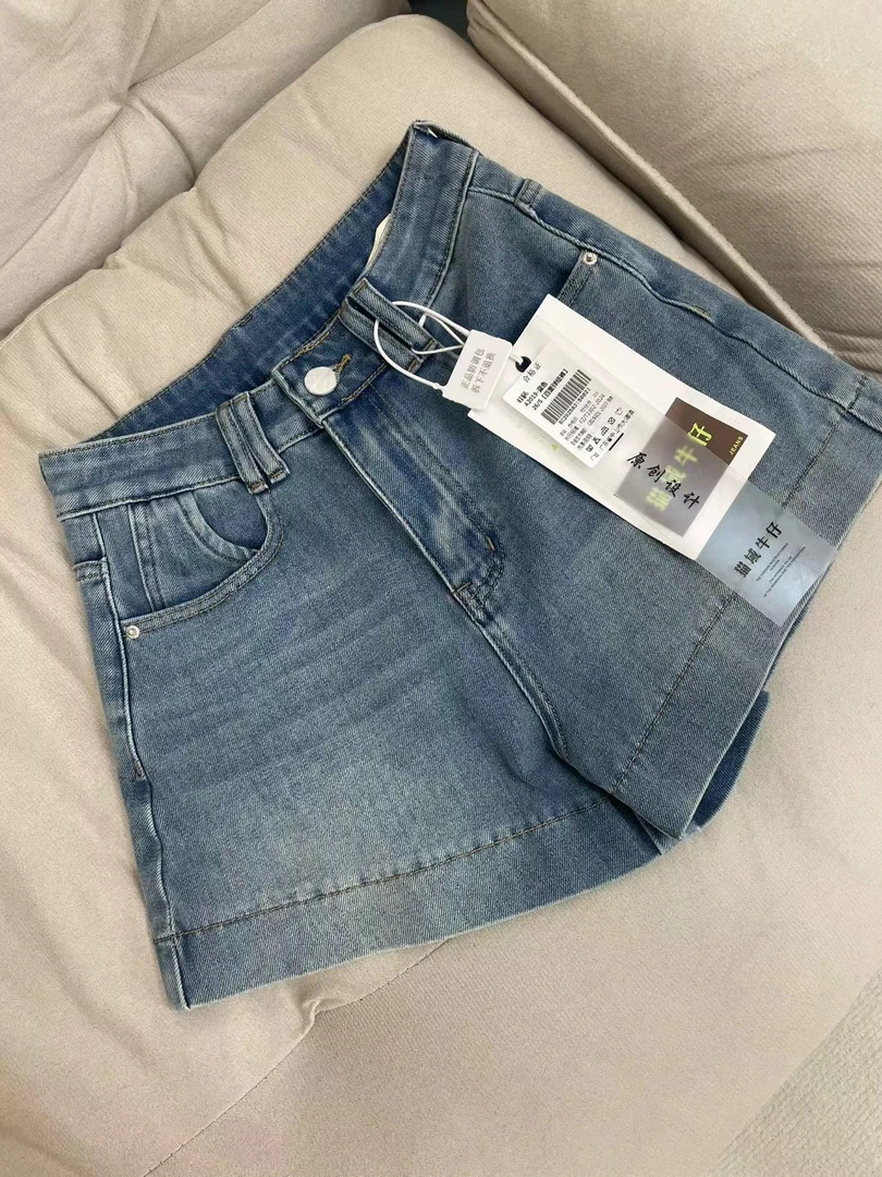 A2019浅蓝色牛仔短裤高腰显瘦设计感阔腿热裤直筒裤夏季女装
