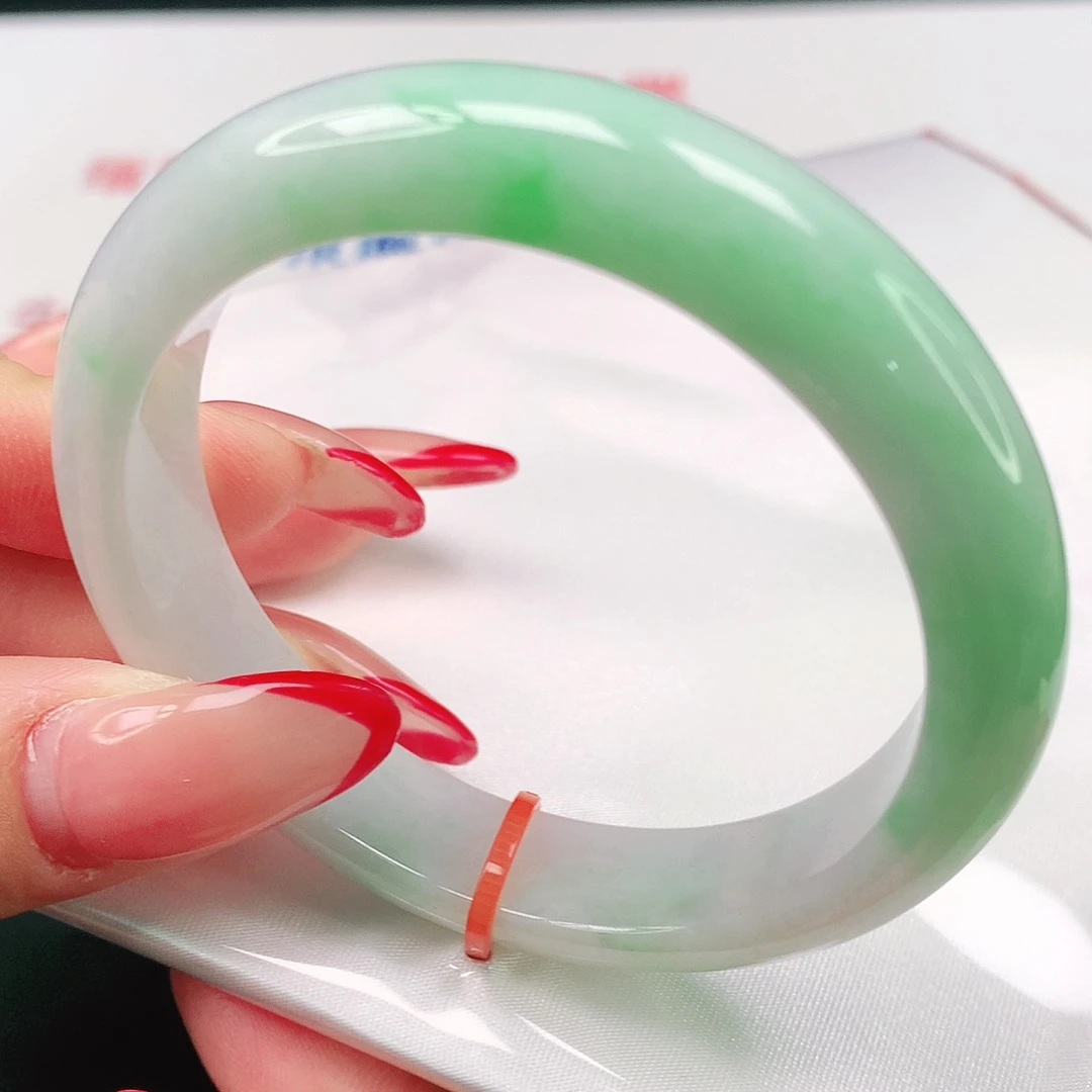 翡翠未镶嵌手镯天然翡翠321