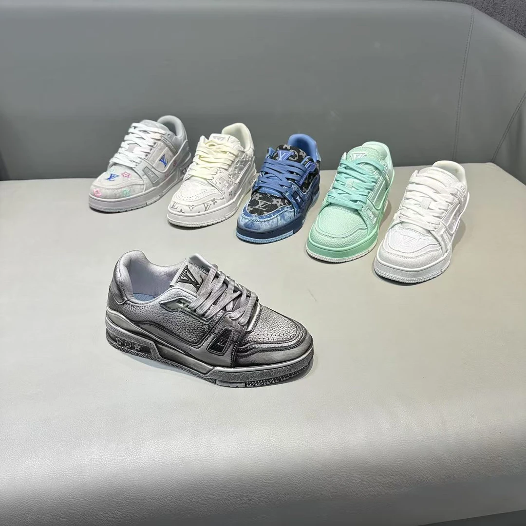 新琉利推荐时尚潮流休闲百搭情侣鞋运动低帮