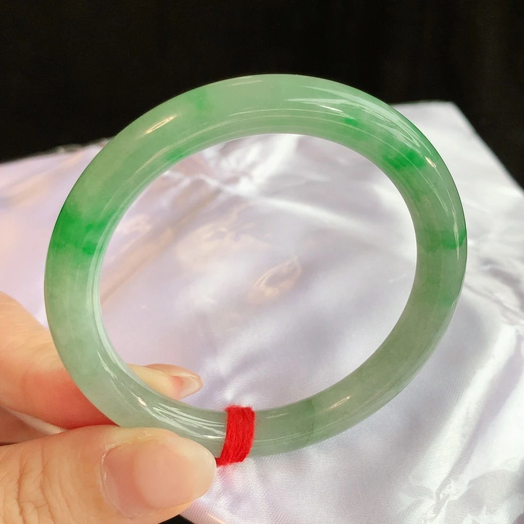 翡翠手镯未镶嵌52圆条882578