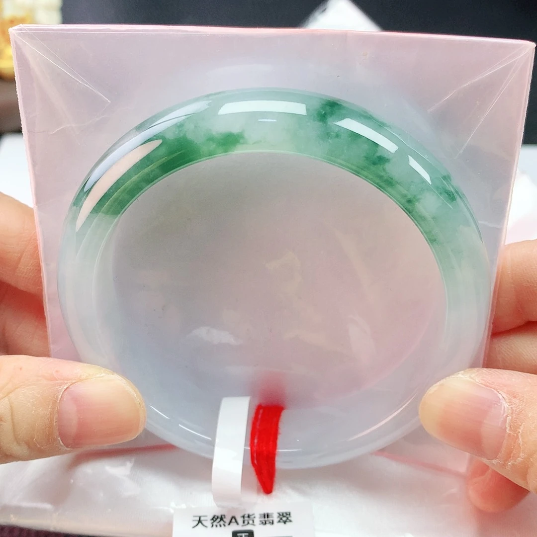 翡翠手镯未镶嵌57圈